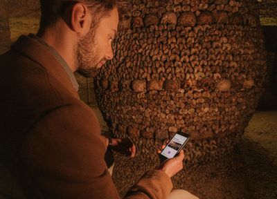 Paris: Katakomben Ticket & Audio Tour mit Stadtrundgang