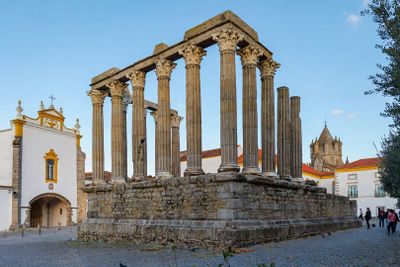 Évora: UNESCO City on Foot - Self-Guided Tour