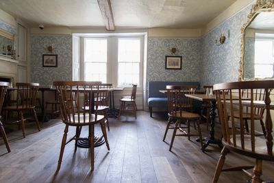Bath: A Stroll Through Time and Tales - photo 2