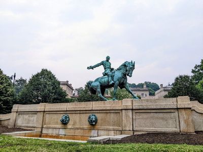 Uncover Secrets with Embassy Row In-App Audio Tour - photo 2