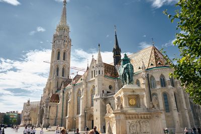 Discover Budapest's Wonders: In-App Audio E-Scooter Tour