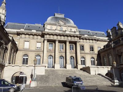 Discover Parisian Wonders: A Self-Guided Audio Tour - photo 2