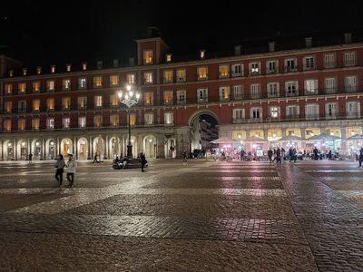 Madrid: Historic Bites Audio Tour
