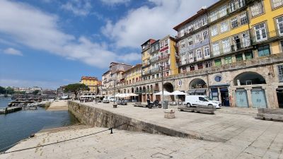 Porto's Marvelous Milestones: City Highlights Tour