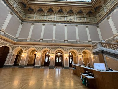 Discover Prague's Wonders: In-App Audio Tour