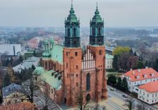 Śródka district