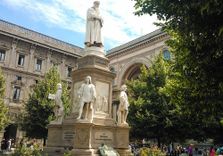 Statua di Leonard...