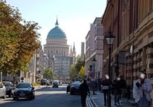 Bassin Square