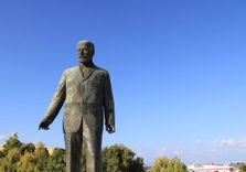 Statue of Elefthe...