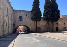 Street of the Kni...
