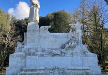 Monument of Fran...