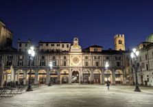 Piazza della L...