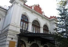 Suţu Palace