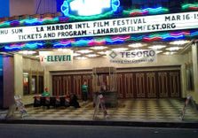 Warner Grand T...