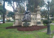 Avenida Jardine...