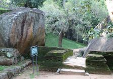Cobra Hood Cave