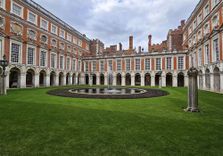 Hampton Court P...