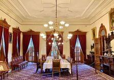 Iolani Palace