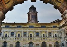 Cortile della C...