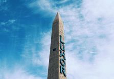 Luxor Hotel &...