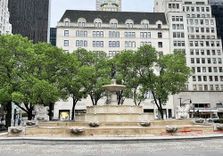 Pulitzer Fountain