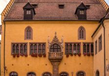 Rathaus...