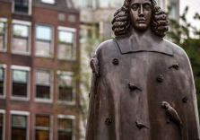 Spinoza Monument