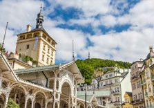 Castle Colonnade