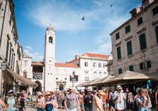 Luza Square