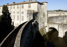 Tours et Rempart...